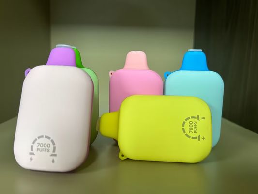 7000 Puffs OEM Vape Smart Screen 12ml 650mAh Wiederaufladbar mit 50mg Salz Nikotin
