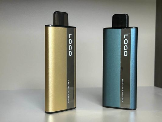 Wiederaufladbare Batterie mit 15 ml vorgefüllter Flüssigkeit E-Flüssigkeit Typ-C